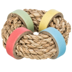 TRIXIE Zabawka gryzak dla gryzoni i królików z trawy morskiej i tektury 8 cm średnicy